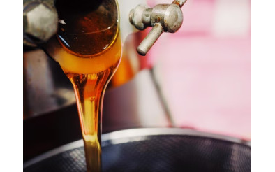 Як працює медогонка і як за нею доглядати