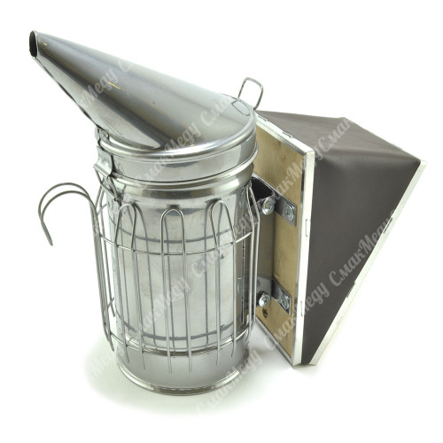 Дымарь пасечный окрашенный со съемным мехом с ограждением