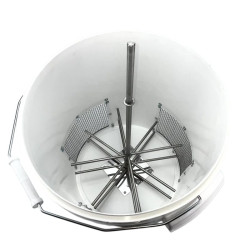 Устройство для добычи перги на ведро 20л.