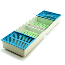 Кормушка для пчел потолочная 2,2 литра под стекло Кормушка для пчел потолочная 2,2 литра под стекло